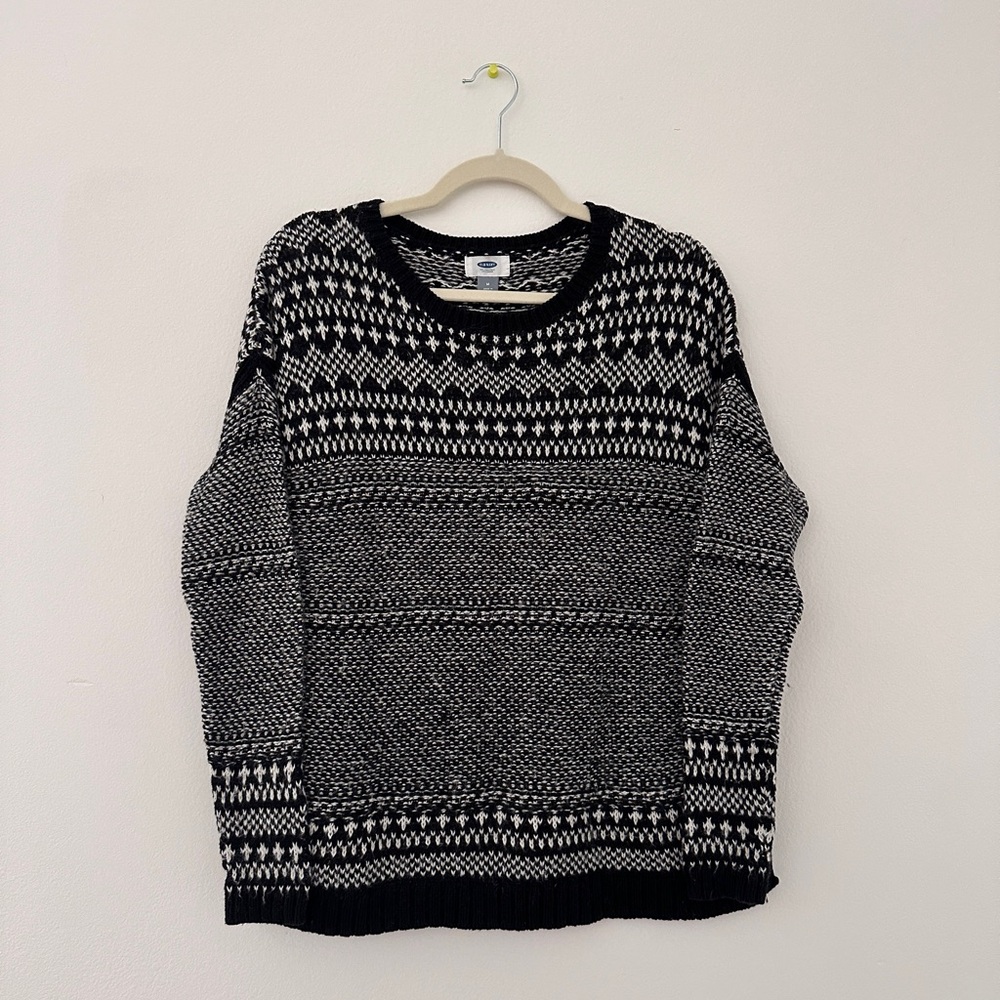 Winter/Christmas Knit Sweater - Picture 2 of 7